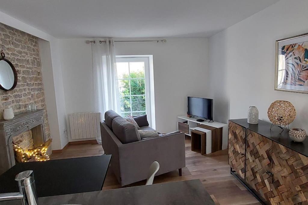 Gite Chez Marianne- La Halte Jurassienne Montmorot Экстерьер фото